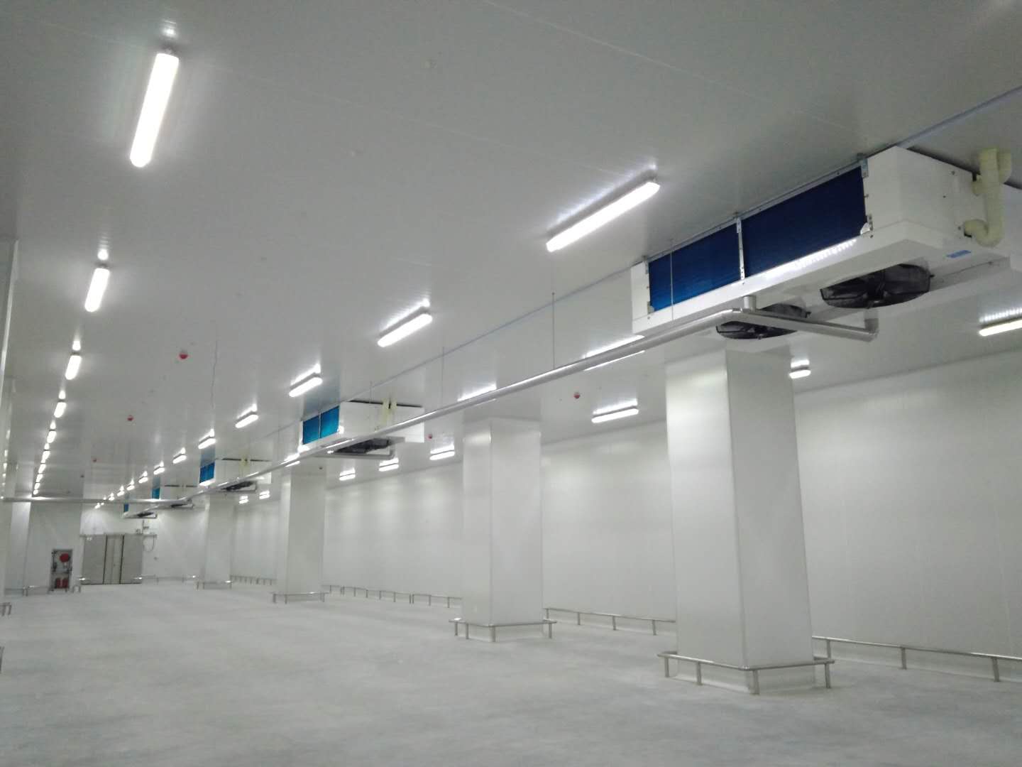 建設(shè)一個社區(qū)衛(wèi)生中心冷庫工程需要多少費用？